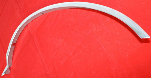 1988-1997 Ford F53 Front Wheel Opening Molding RH.