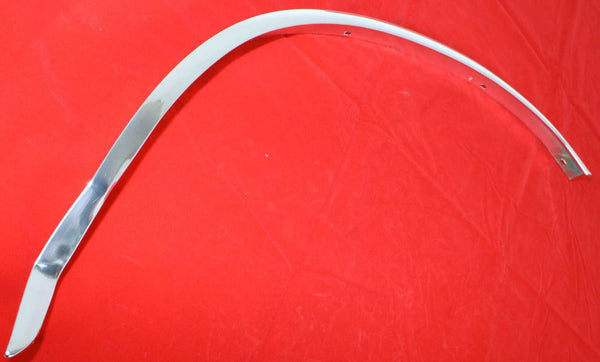 1988-1997 Ford F53 Front Wheel Opening Molding RH.