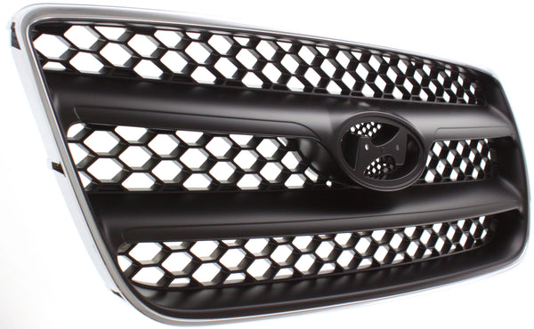2007-2009 Hyundai Santa Fe Grille, Chrome Shell/Silver Black Insert.