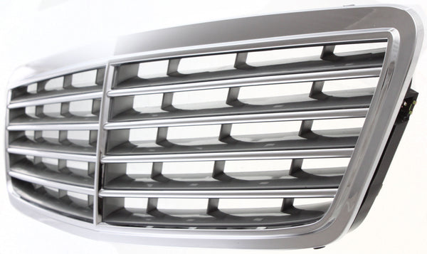2001-2005 Mercedes C-Class Grille, Chrome Shell/gray.