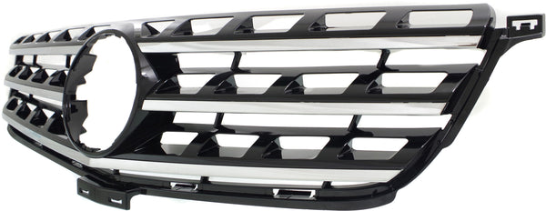 2012-2014 Mercedes M-class Grille, Painted Black, Chrome Molding.