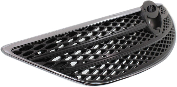 2002-2004 Toyota Camry Grille, Chrome Shell/Silver.