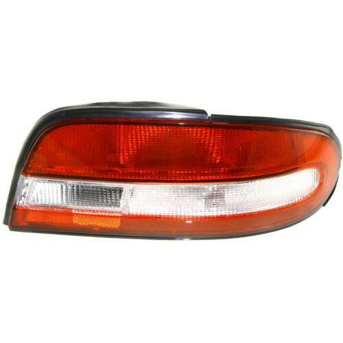 1995-1997 Nissan Altima Tail Lamp RH, Assembly.