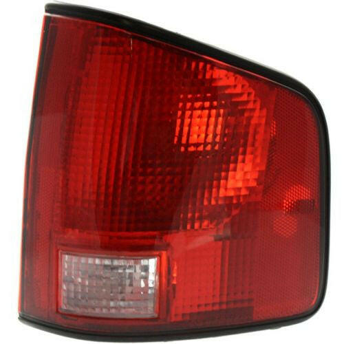 1994-2004 GMC Sonoma Tail Lamp RH, Lens And Housing.
