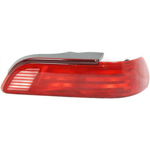 1992-1995 Ford Taurus Tail Lamp RH, Lens And Housing, Sedan, Exc Sho.