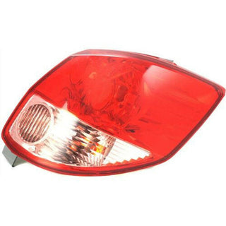 2003-2004 Toyota Matrix Tail Lamp RH, Assembly.