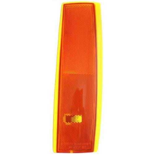 1988-1993 GMC K2500 Front Side Marker Lamp RH, Lens/Housing, One Piece Type.