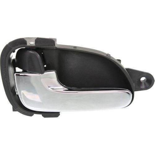 1999-2002 Nissan Quest Front Door Handle LH, Gray w/Woodgrain Trim.