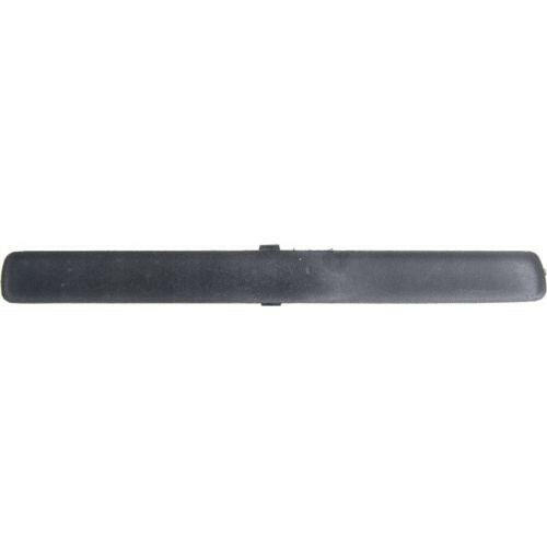 2000-2006 Chevy Suburban 1500 Front Bumper Molding RH, Cover Cap Opening.