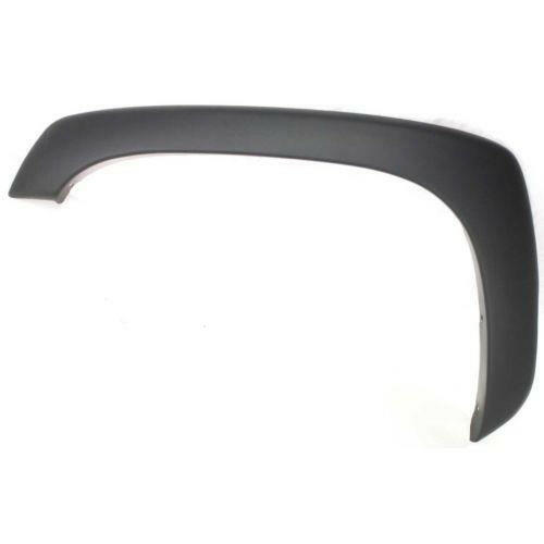 2001-2002 Chevy Silverado 2500 HD Front Wheel Molding LH, Smooth.