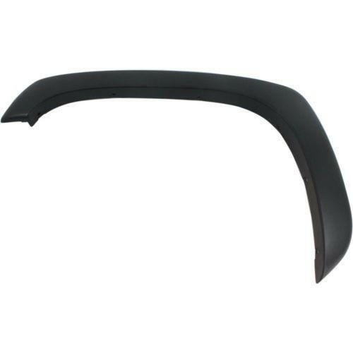 2002-2006 Chevy Avalanche 2500 Front Wheel Opening Molding LH.