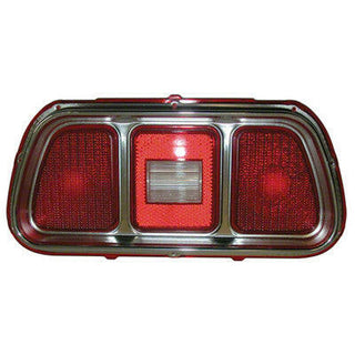 1971-1972 Ford Mustang DRIVER OR PASSENGER SIDE TAIL LIGHT LENS w/MOULDING.