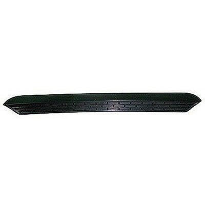 2000-2005 Chevy Suburban HOOD PLASTIC INSERT.