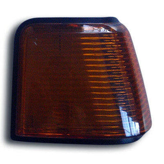 1987-1988 Oldsmobile Supreme PASSENGER SIDE FRONT SIDEMARKER LIGHT ASSEMBLY.