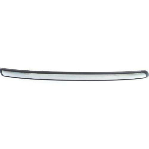 2002-2003 Hyundai XG350 Rear Bumper Molding LH, Center.