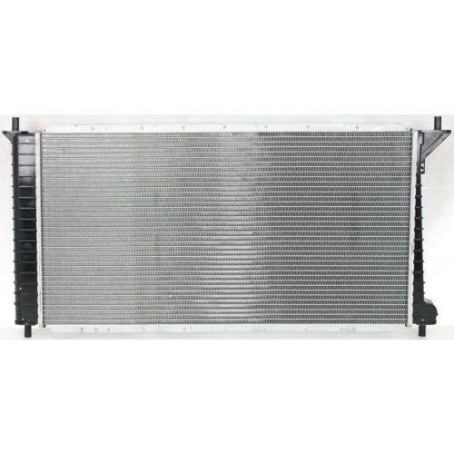 1999-2002 Ford Expedition Radiator, 4.6L/5.4L.