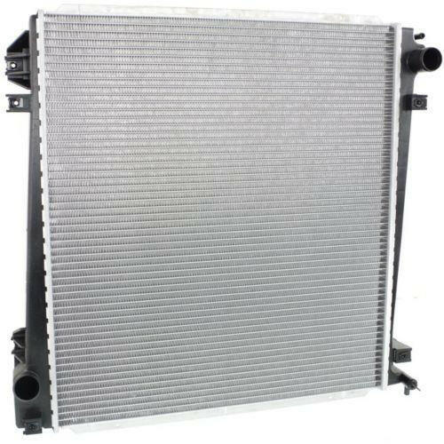 2002-2005 Ford Explorer Radiator, External oil cooler.