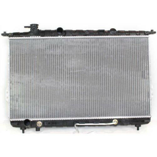 2001 Hyundai XG300 Radiator.