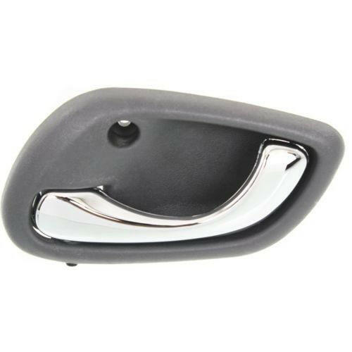1999-2004 Geo Tracker Front Door Handle LH, Chrome Lever+gray Housing.