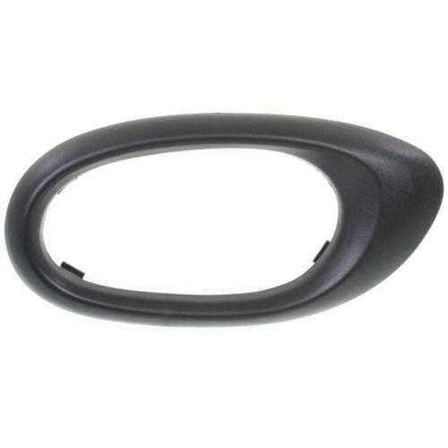 2002-2004 Oldsmobile Bravada Front Door Handle RH, Inside, Textured.