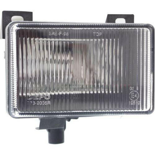 2000-2004 Volvo S40 Fog Lamp RH, Assembly, w/ Bulb.