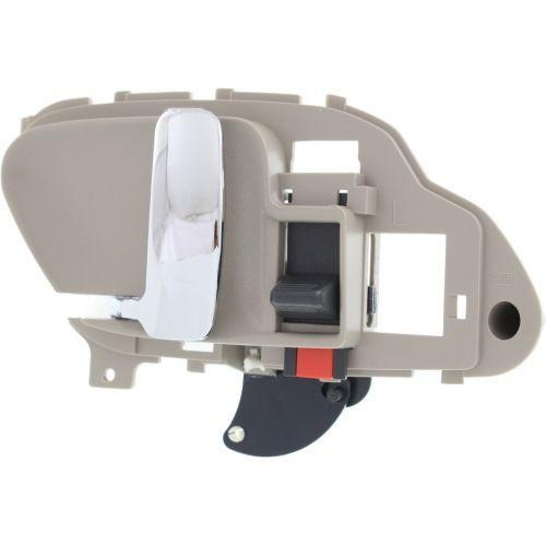 1995-2002 Chevy C/K Pickup Front Door Handle LH, chrme Lvr+light Beige Hsg..