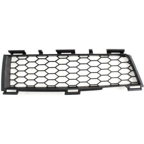2003-2004 Pontiac Vibe Front Bumper Grille RH, Black.