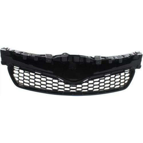 2012-2014 Toyota Yaris Grille, Black, Hatchback SE Model.