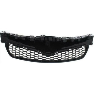 2012-2014 Toyota Yaris Grille, Black, Hatchback SE Model.