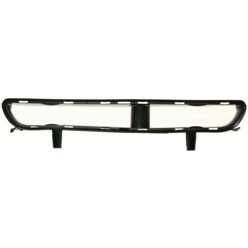 2001-2004 Volvo S40 Front Bumper Grille, Black.