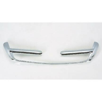 2002-2004 Honda CR-V Grille Molding Chrome.