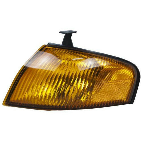 1997-1998 Mazda Protege Park Lamp LH.