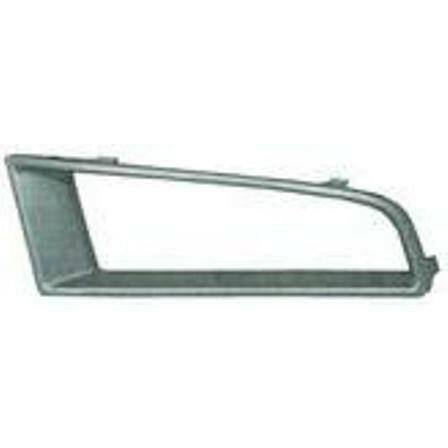 2007-2009 Mazda Mazda 3 Fog Lamp Cover RH.