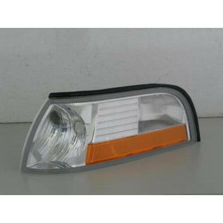 2003-2005 Mercury Grand Marquis ParkLamp Assembly LH.