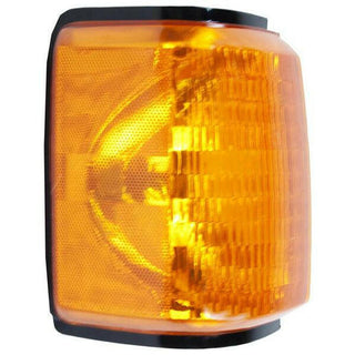 1987-1991 Ford Pickup Park Lamp RH W/O Black & Chrome Trim.