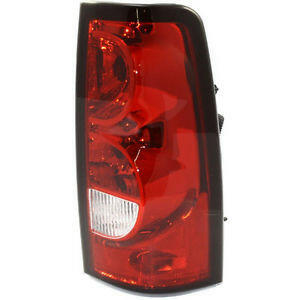 2004-2007 Chevy Silverado Pickup Tail Lamp Assembly RH.