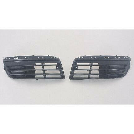 2005-2010 Volkswagen Jetta Outer Grille Black RH.